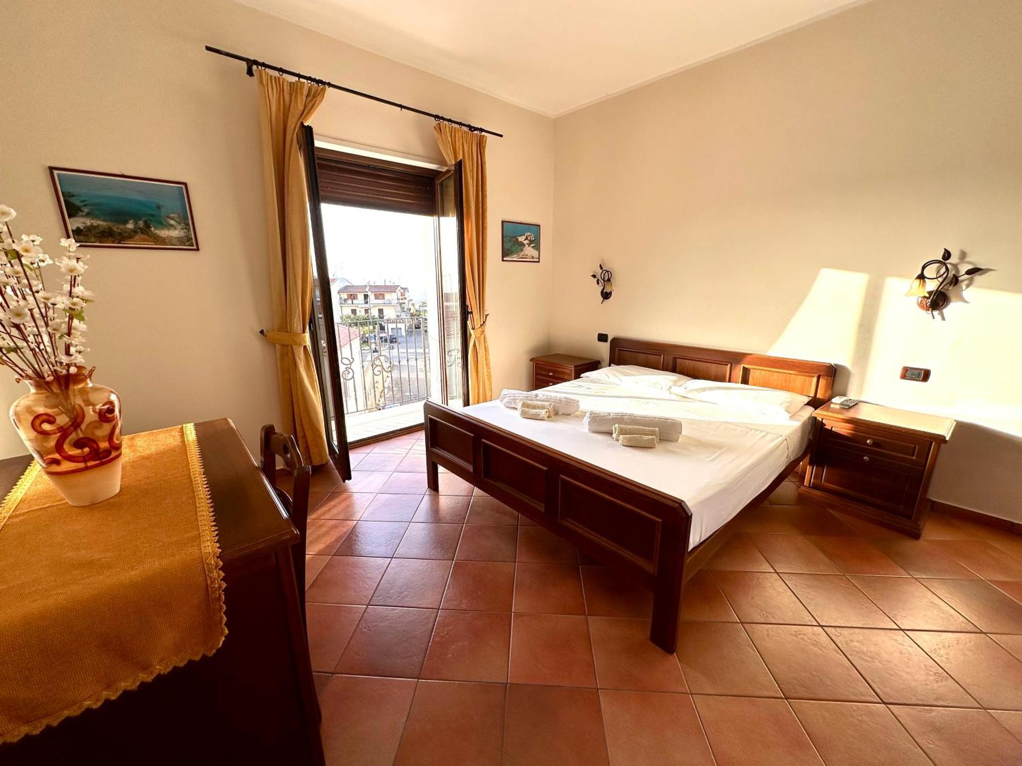 Luxury Accommodation Santa Domenica  Exterior foto